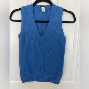 Sweater vest